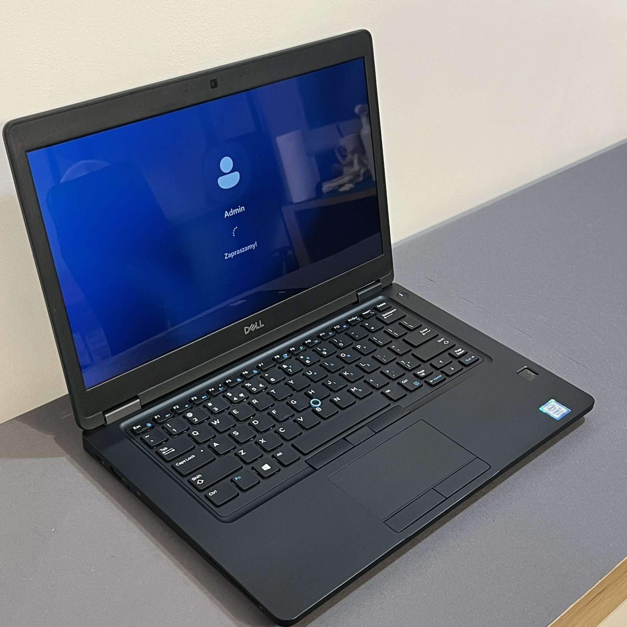 Dell Latitude 5490