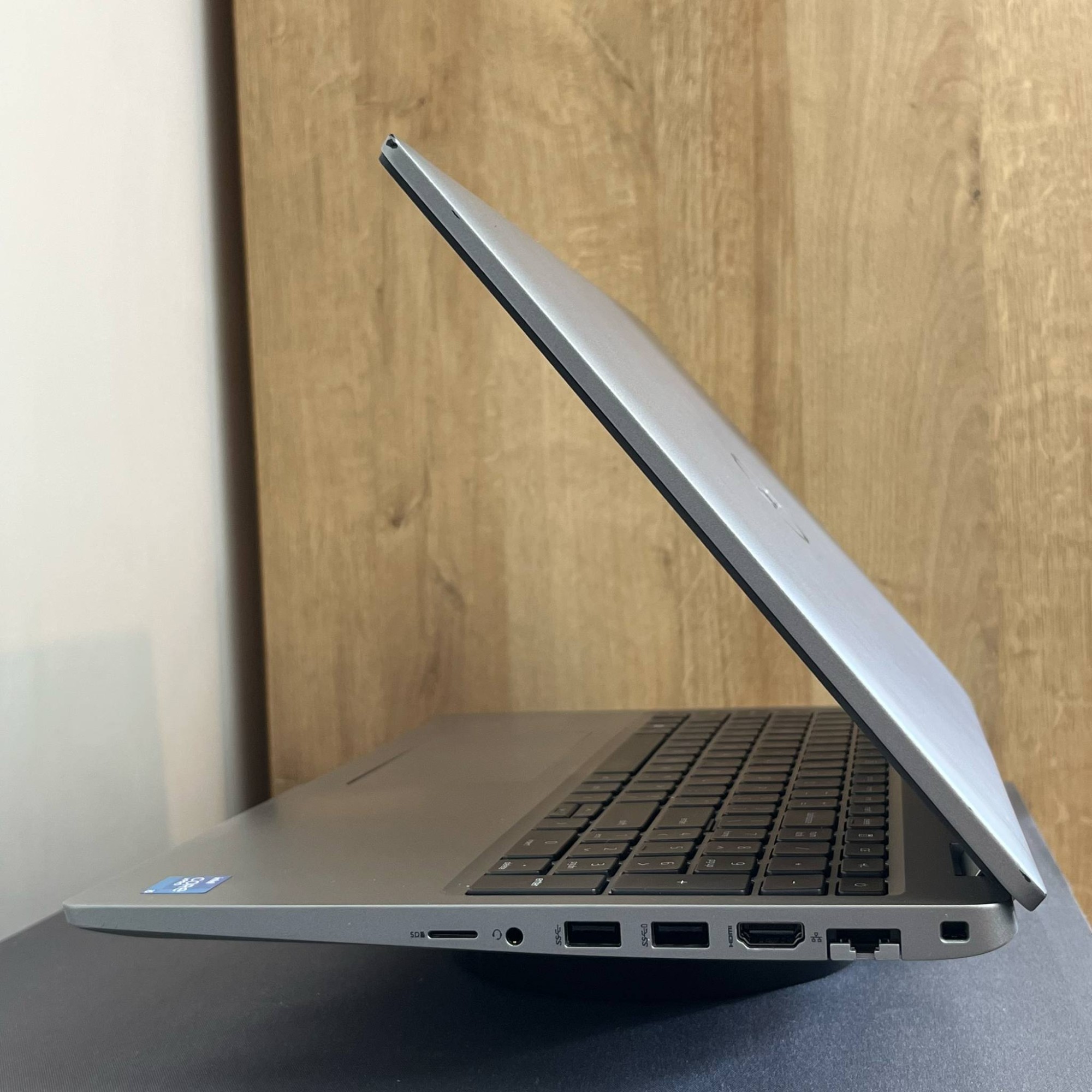 Dell Latitude 5520 Dell Latitude 5520