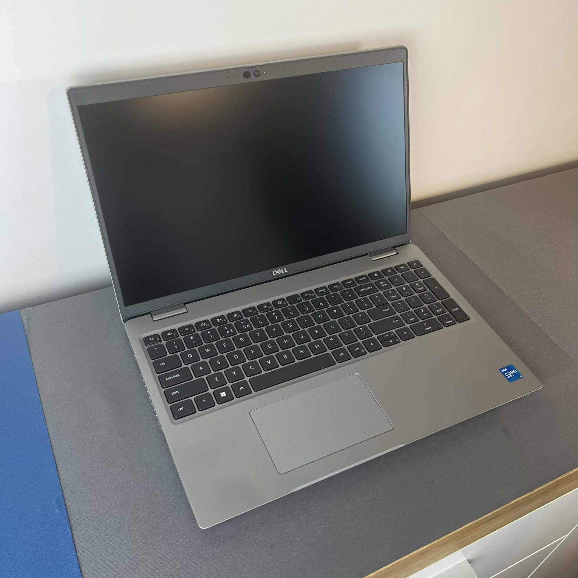 Dell Latitude 5520 Dell Latitude 5520