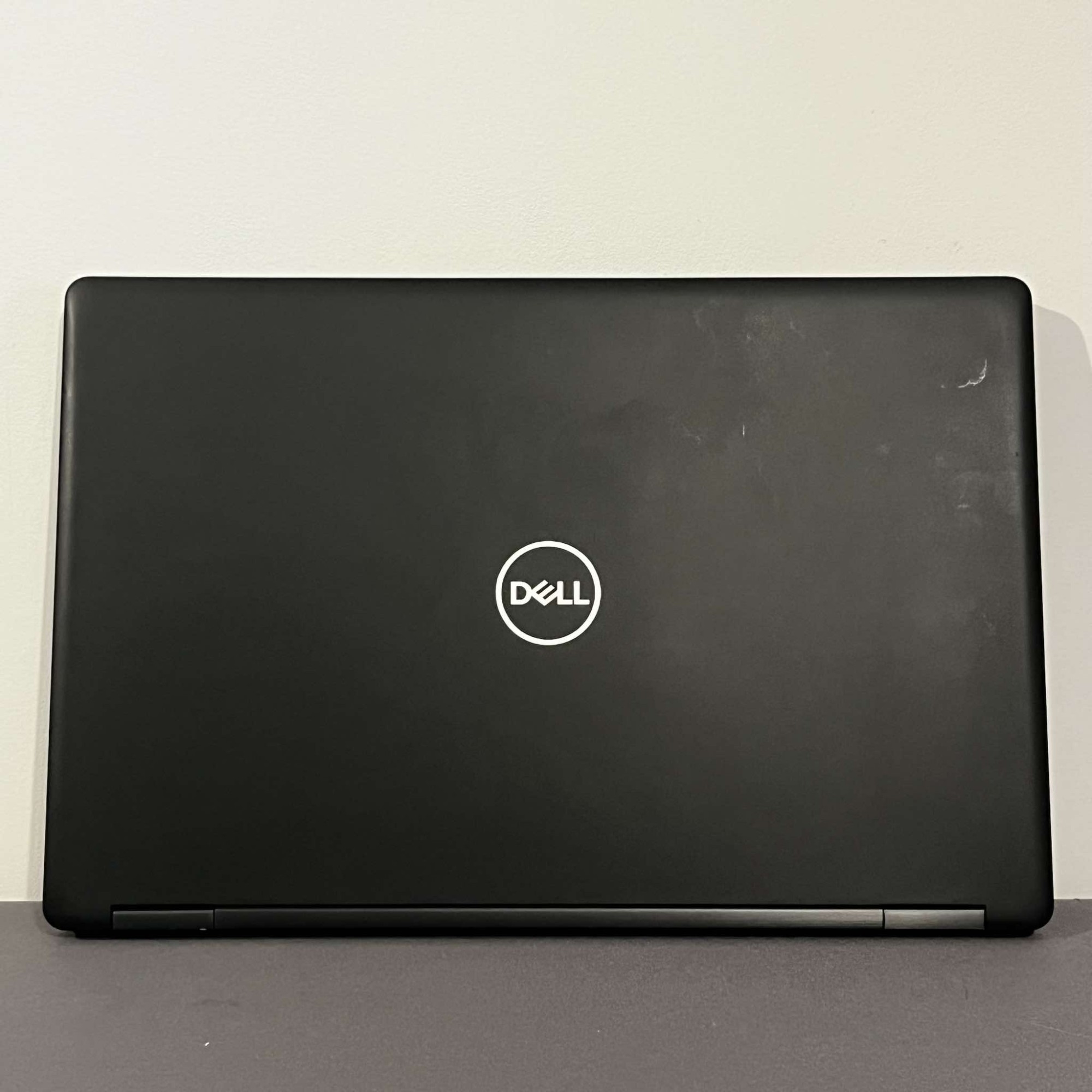 Dell Latitude 5590 Dell Latitude 5590