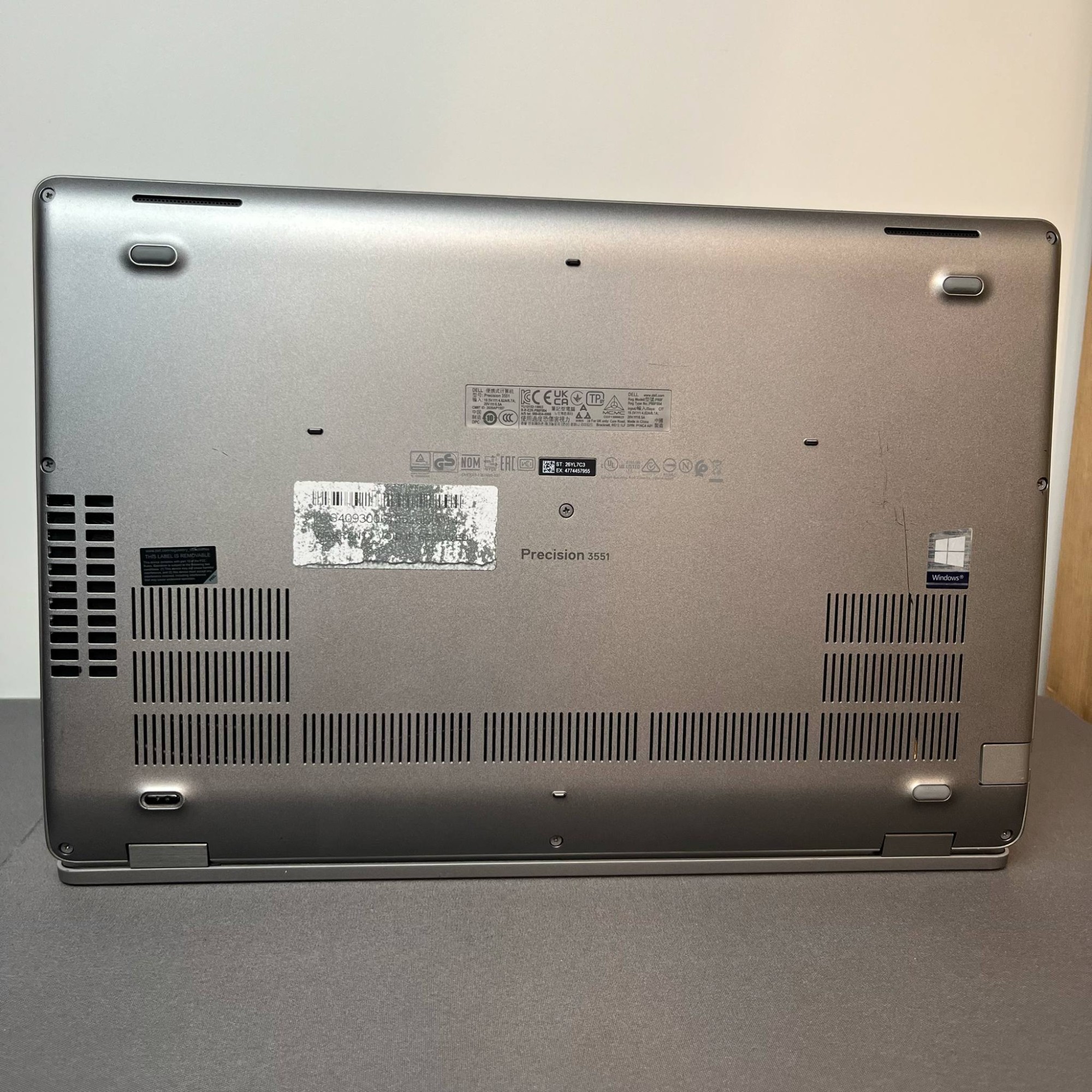 Dell Precision 3551 Dell Precision 3551