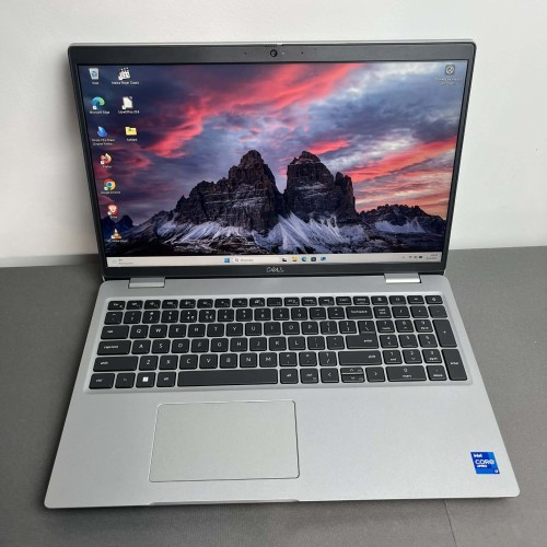 Dell Precision 3561