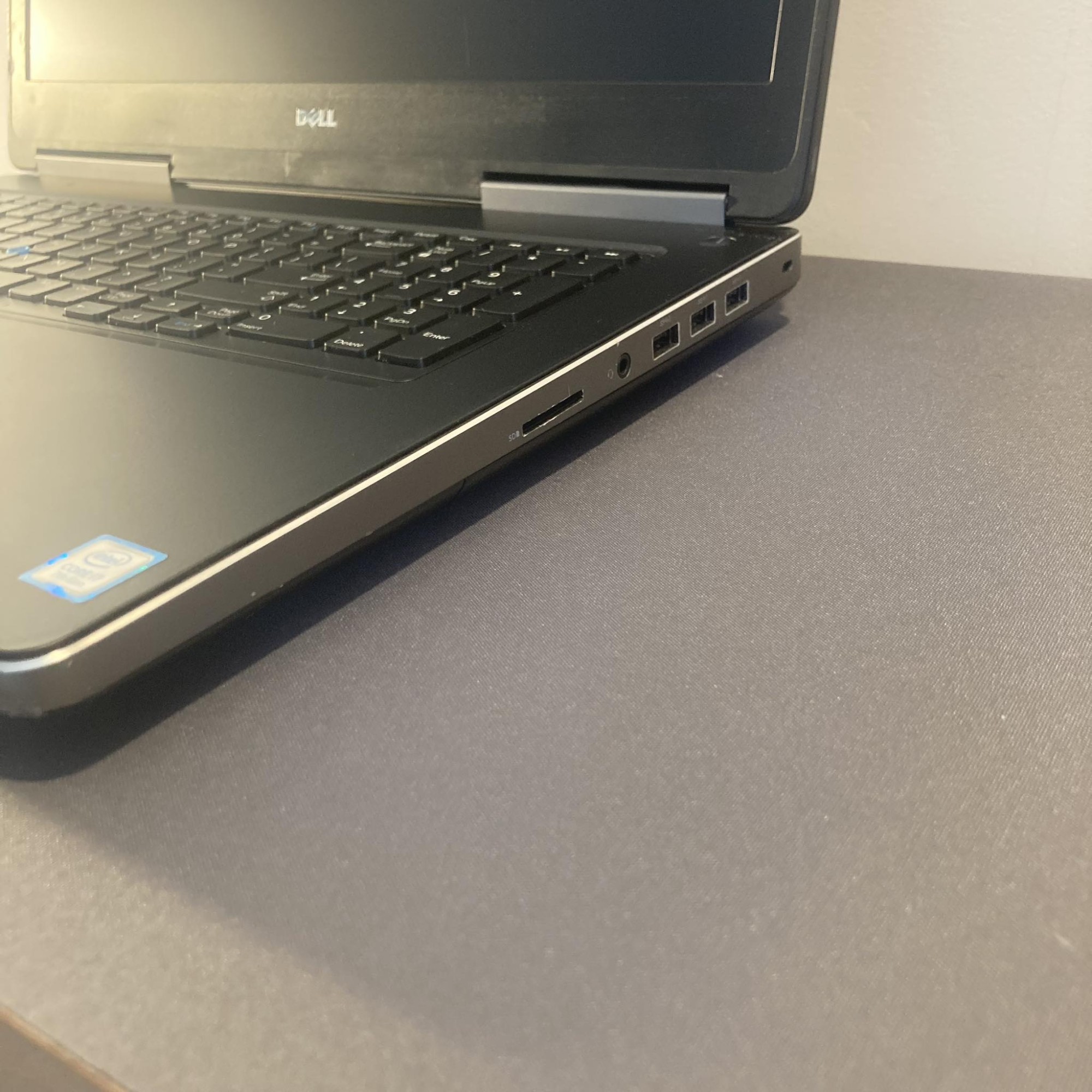 Dell Precision 7720 Dell Precision 7720