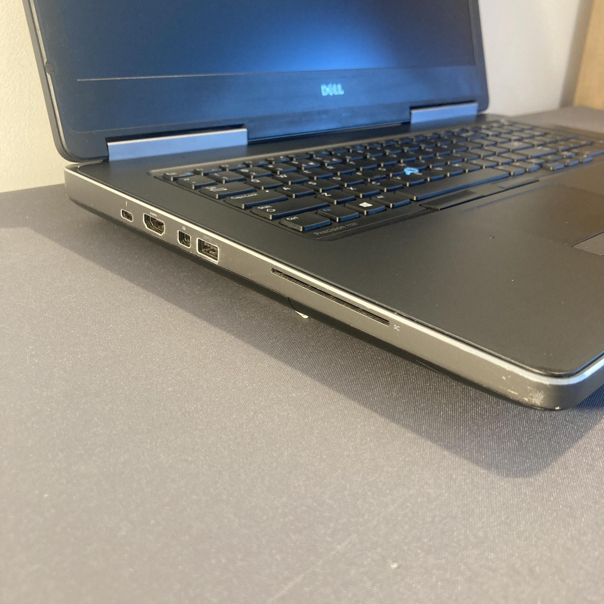 Dell Precision 7720 Dell Precision 7720