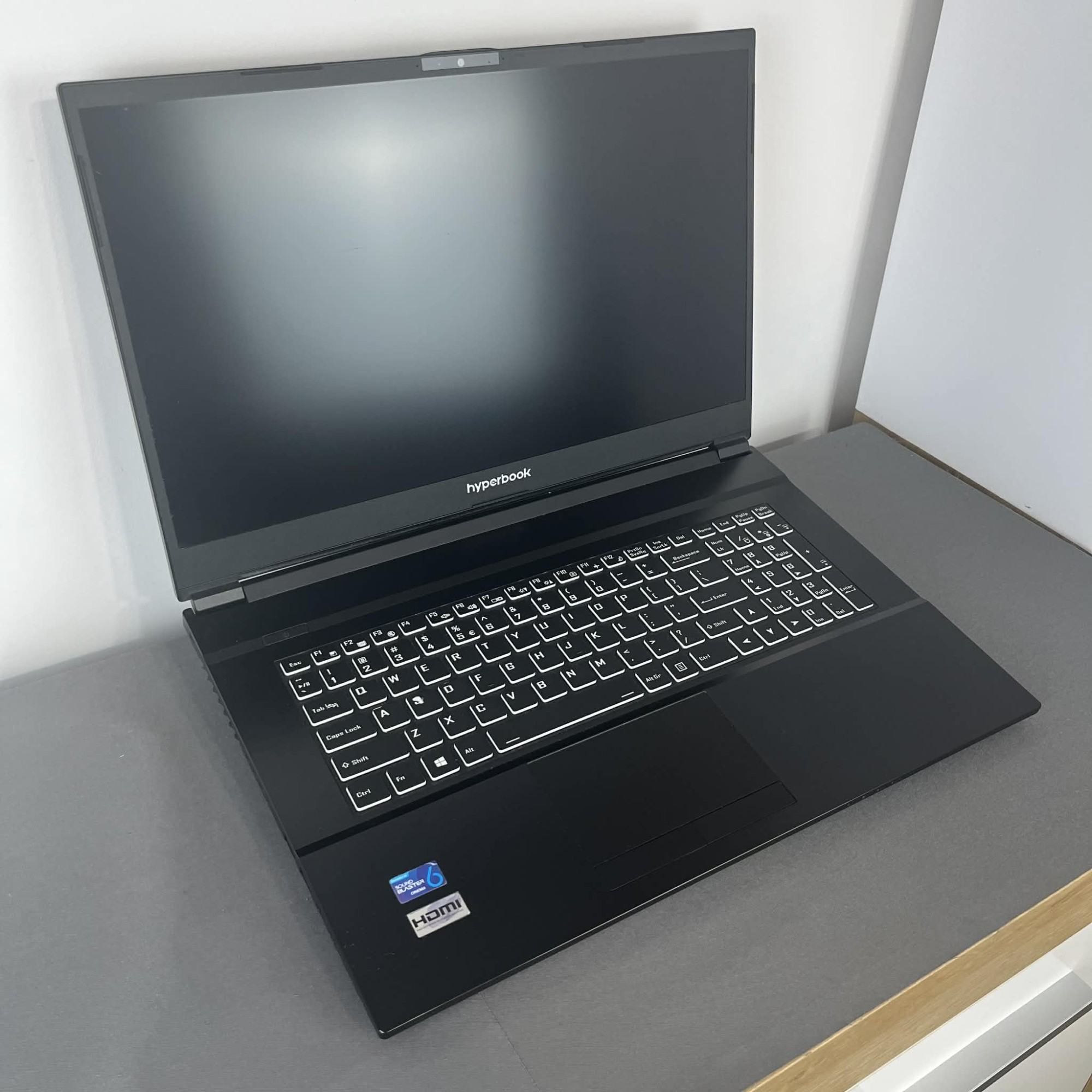Hyperbook NH7