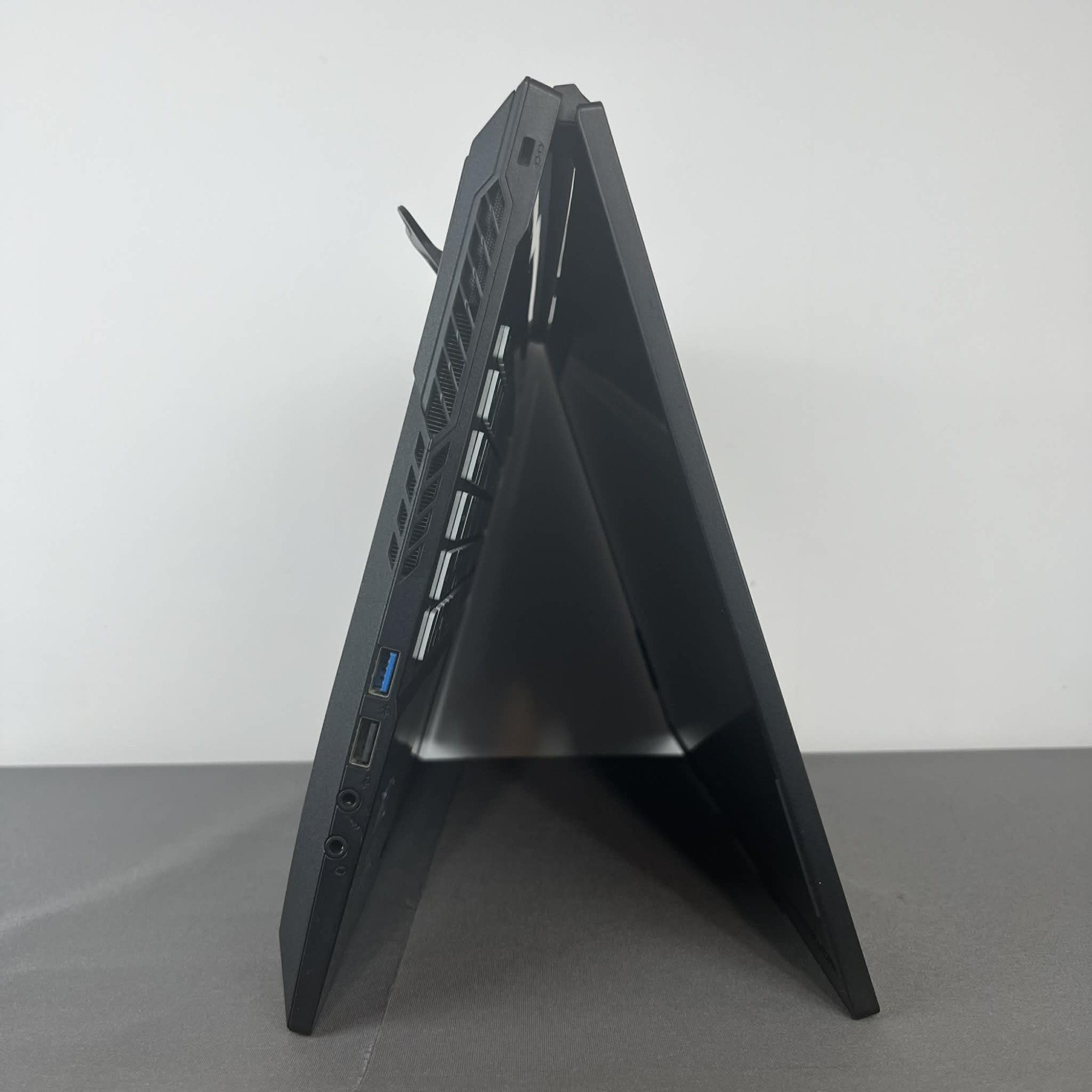 Hyperbook NH7