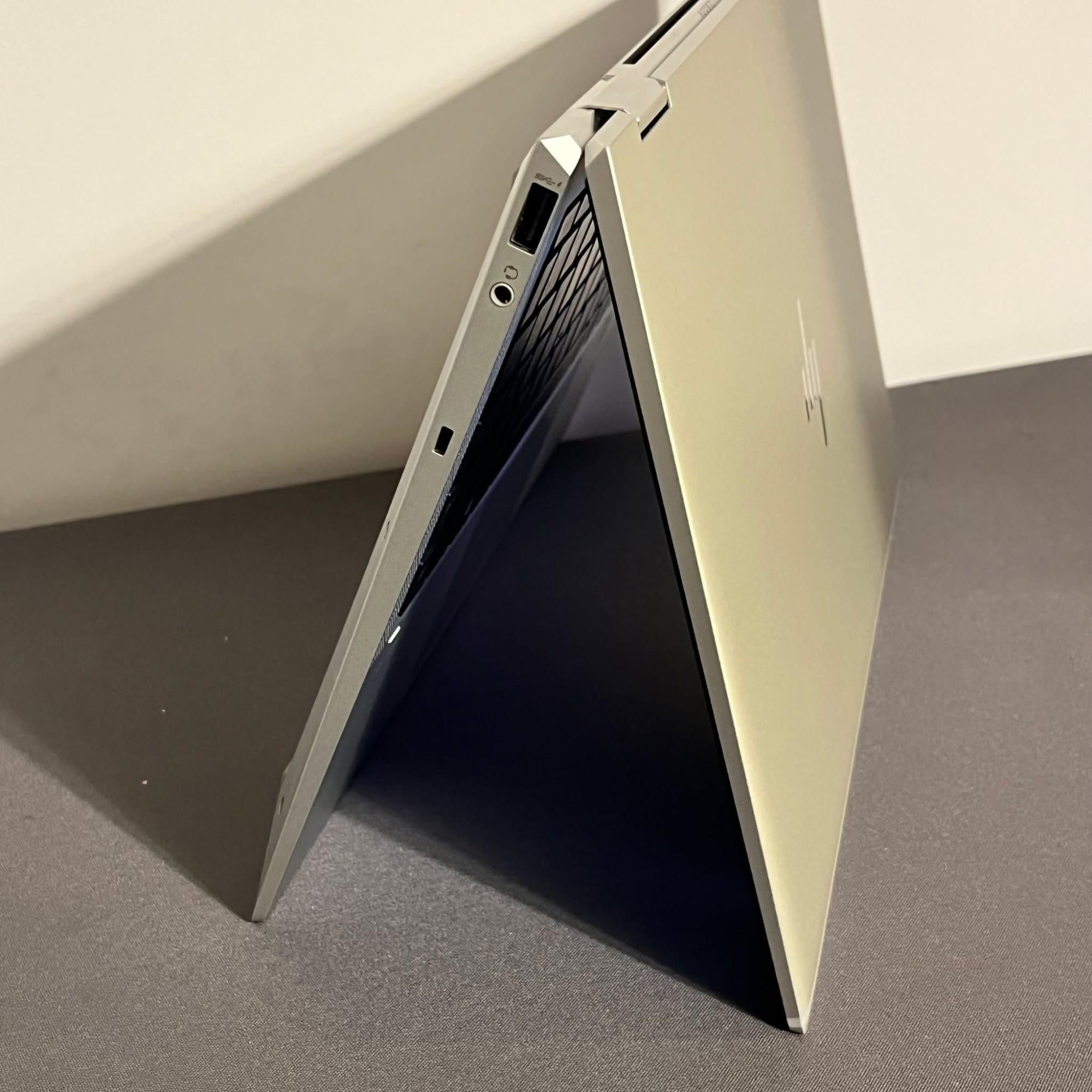HP Elitebook x360 1040 G7