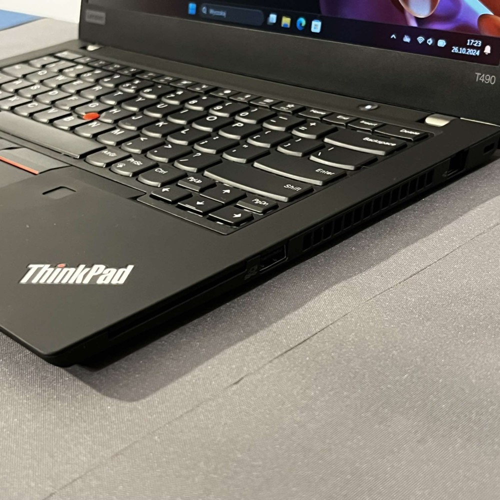 Lenovo ThinkPad T490