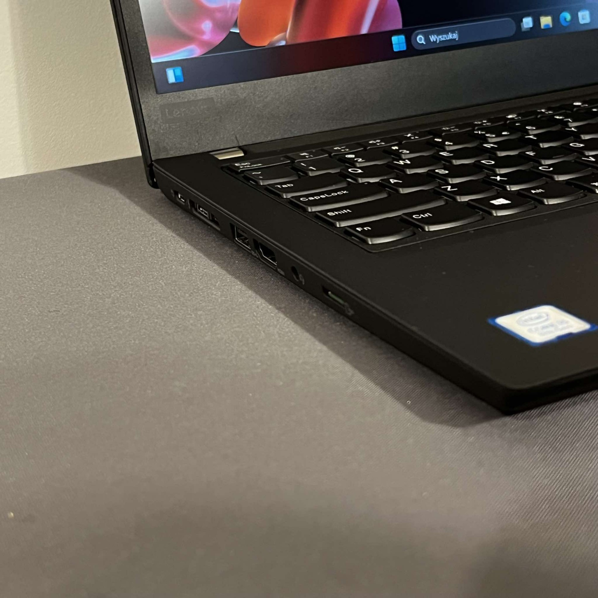 Lenovo ThinkPad T490 Lenovo ThinkPad T490