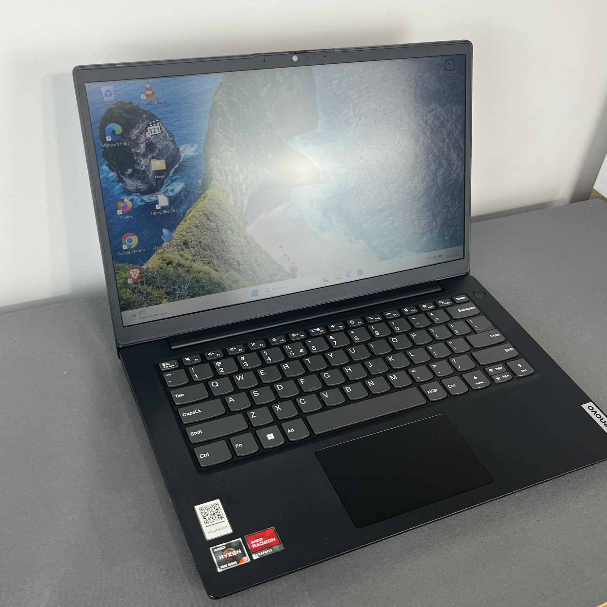 Lenovo V14 G4 AMN