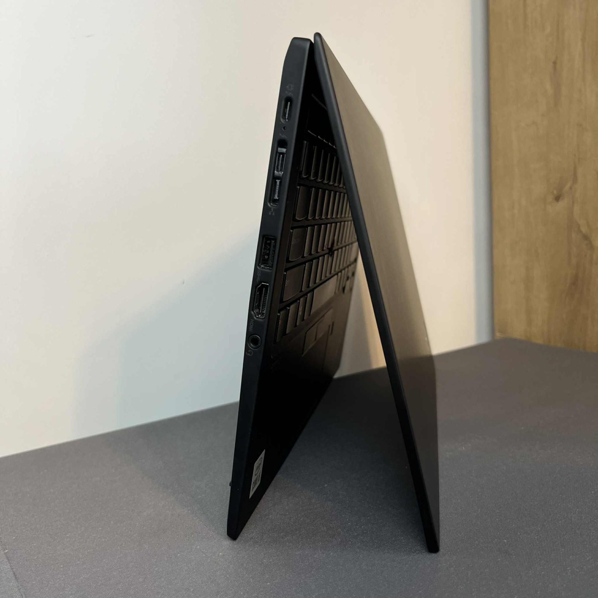 Lenovo X1 Carbon Gen 8