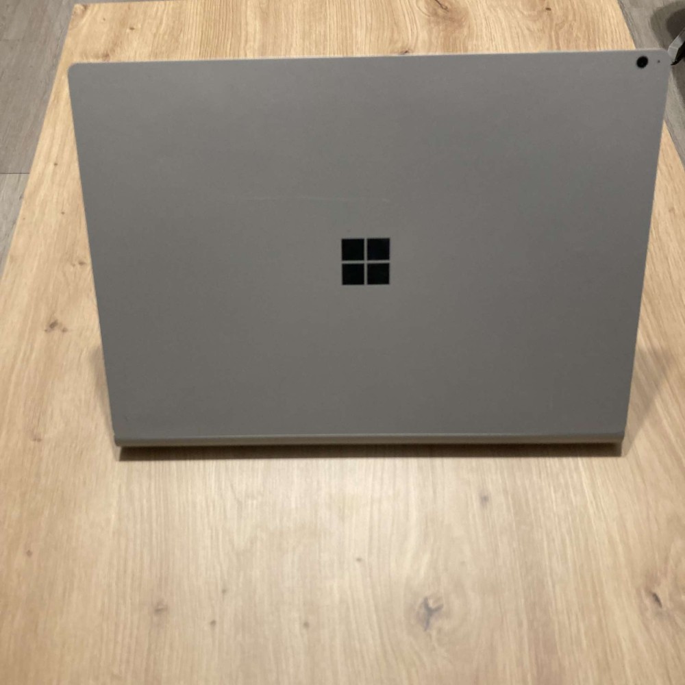 Surface Book 2 15"