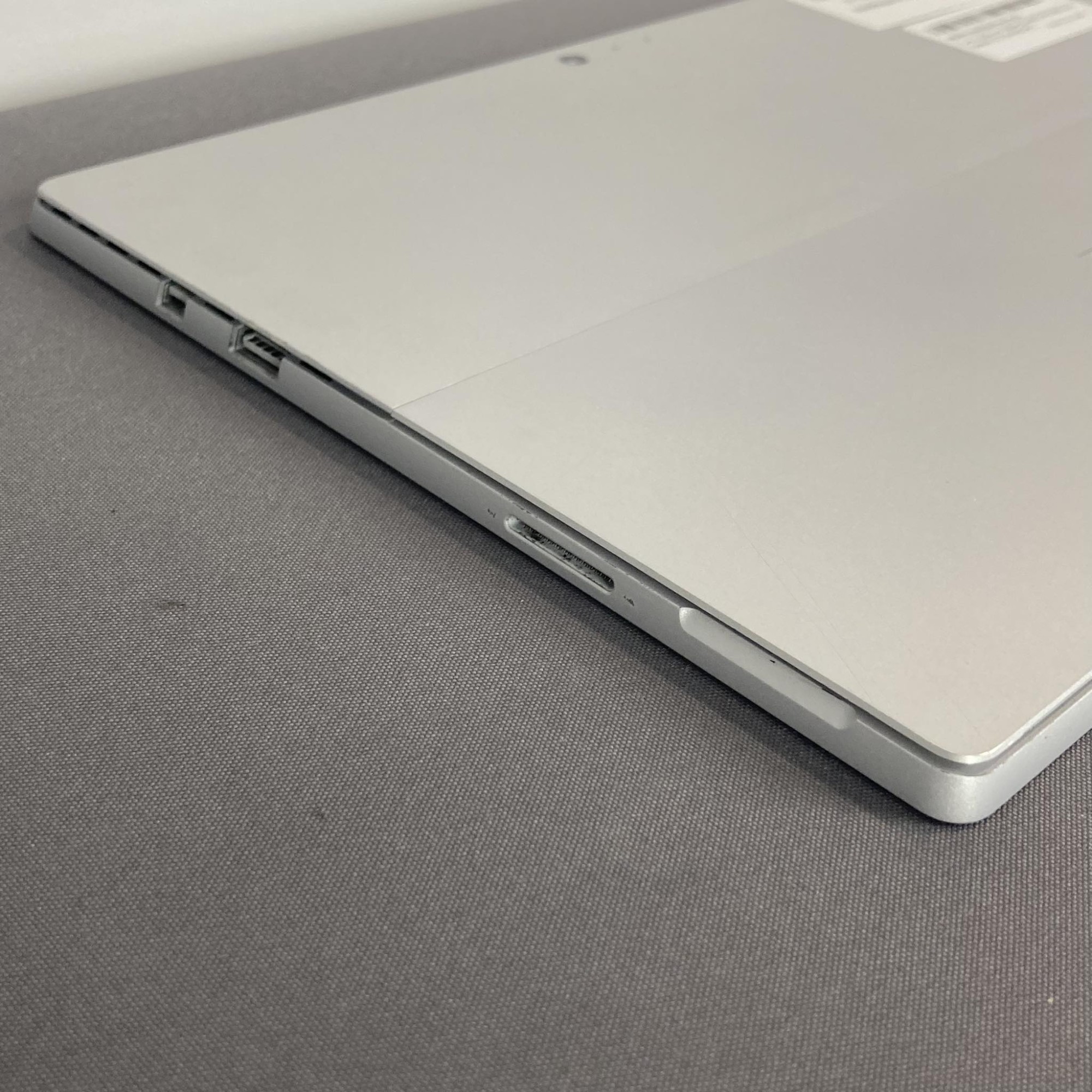 Microsoft Surface Pro 6 Microsoft Surface Pro 6