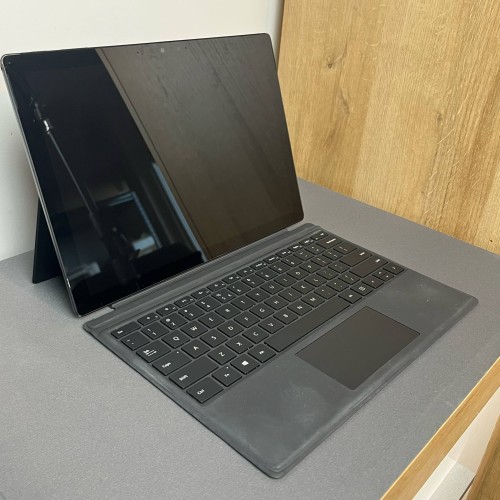Microsoft Surface Pro 7+