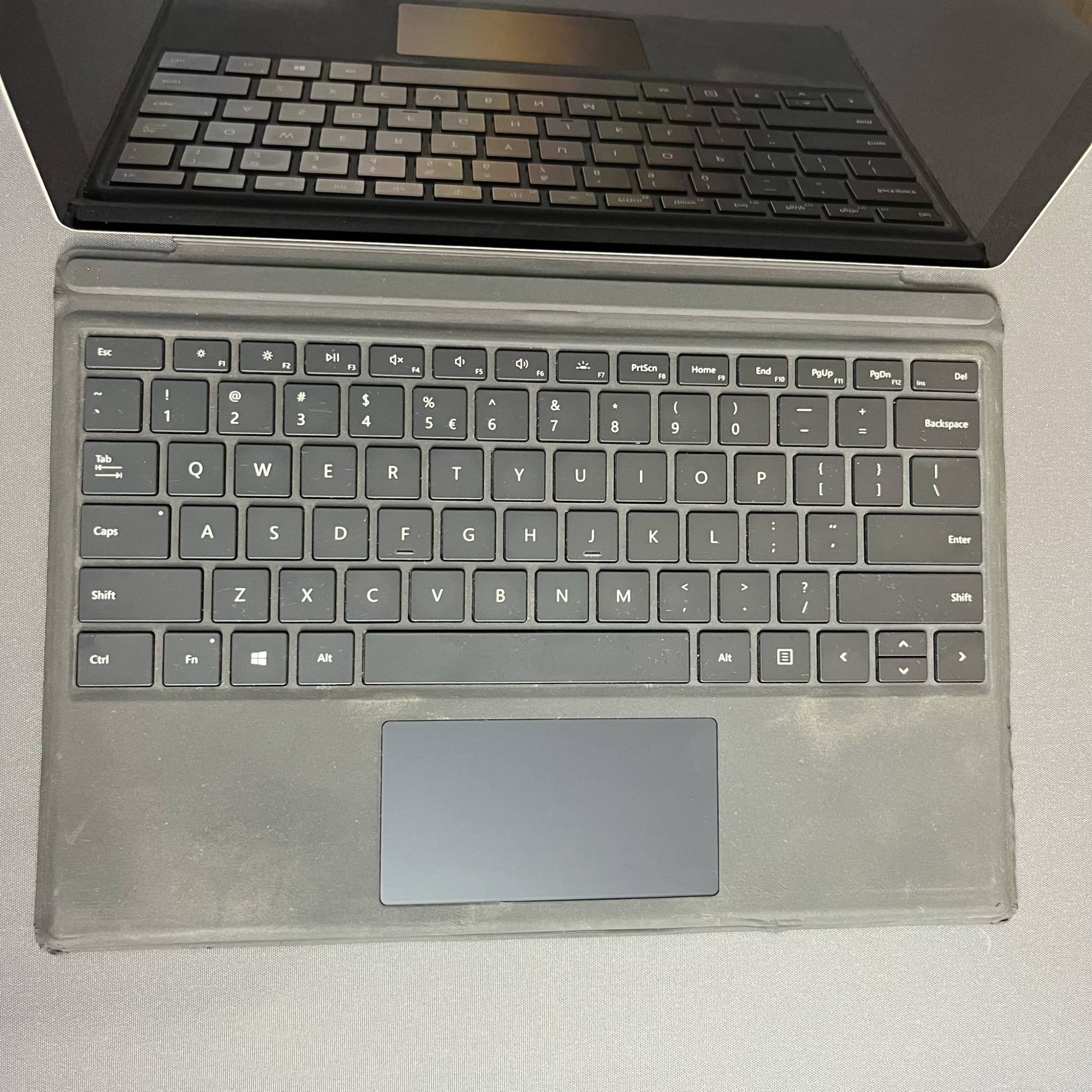 Microsoft Surface Pro 5 Microsoft Surface Pro 5