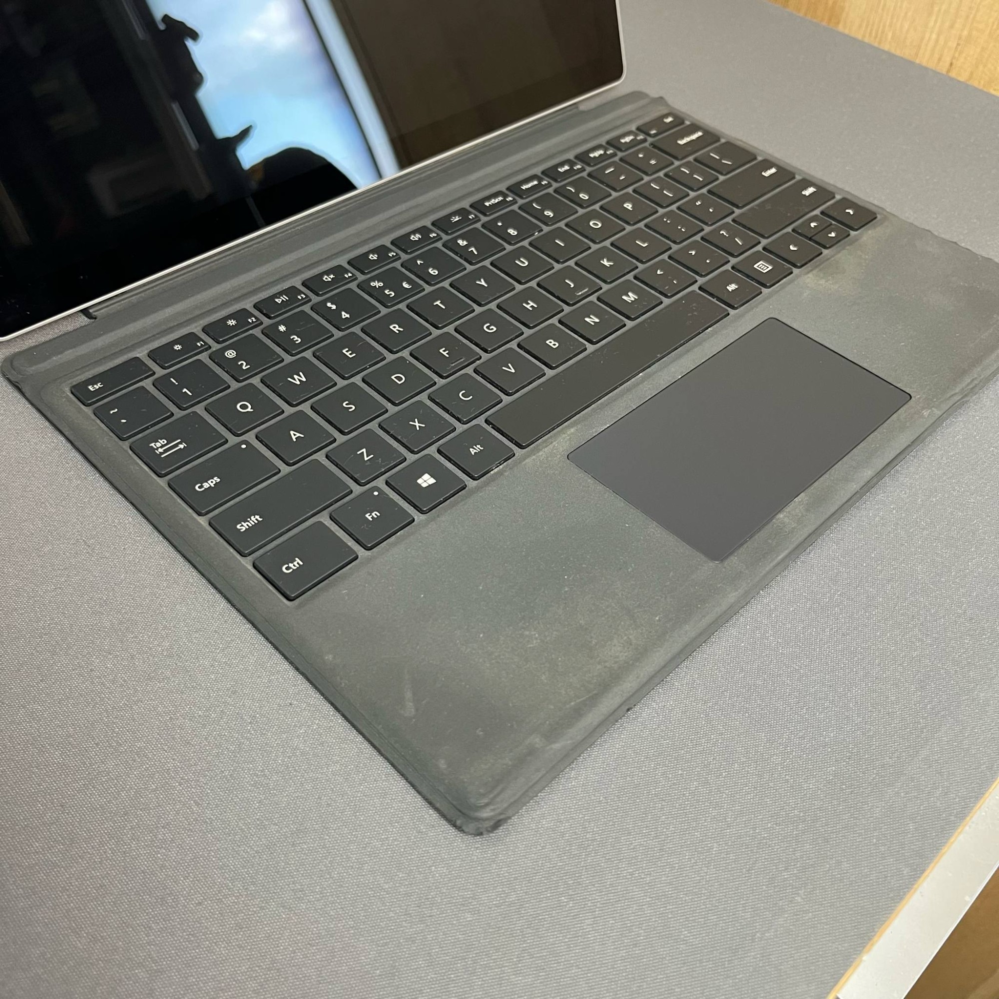 Microsoft Surface Pro 5 Microsoft Surface Pro 5