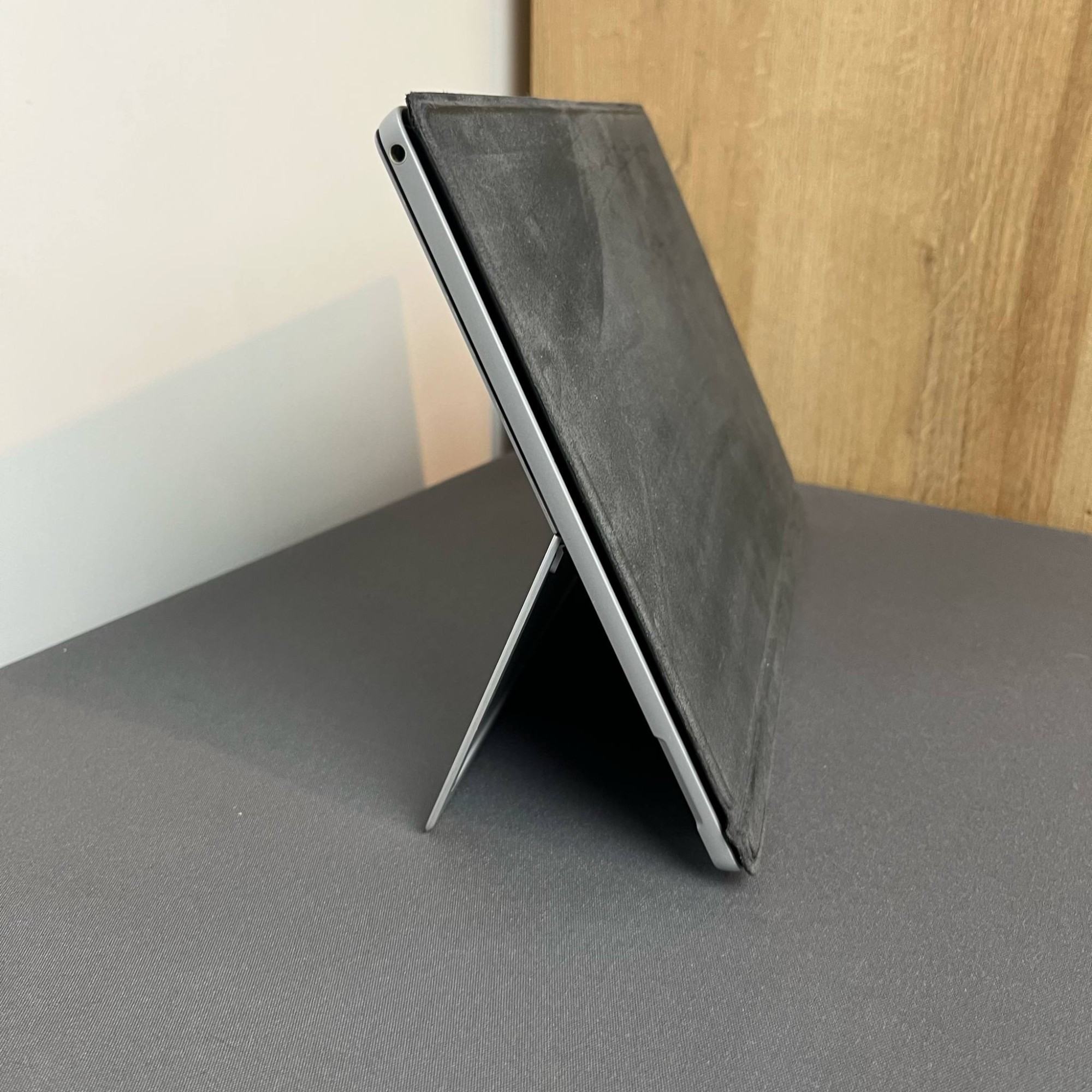 Microsoft Surface Pro 5 Microsoft Surface Pro 5