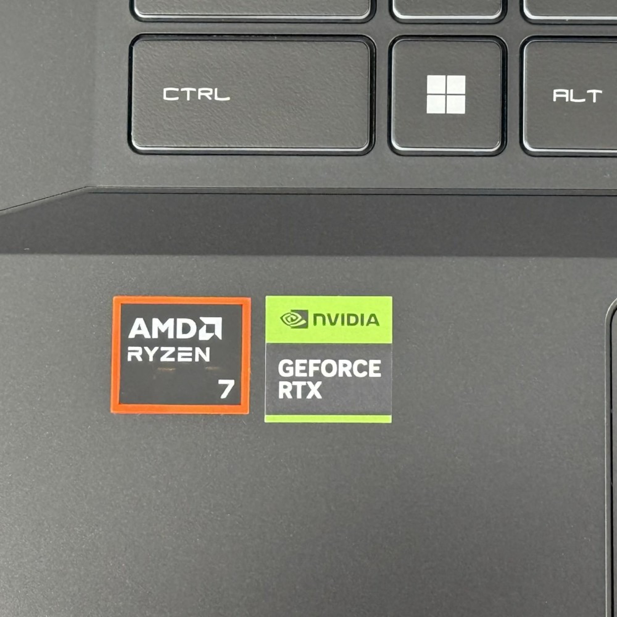 MSI Katana A17 AI B8VF