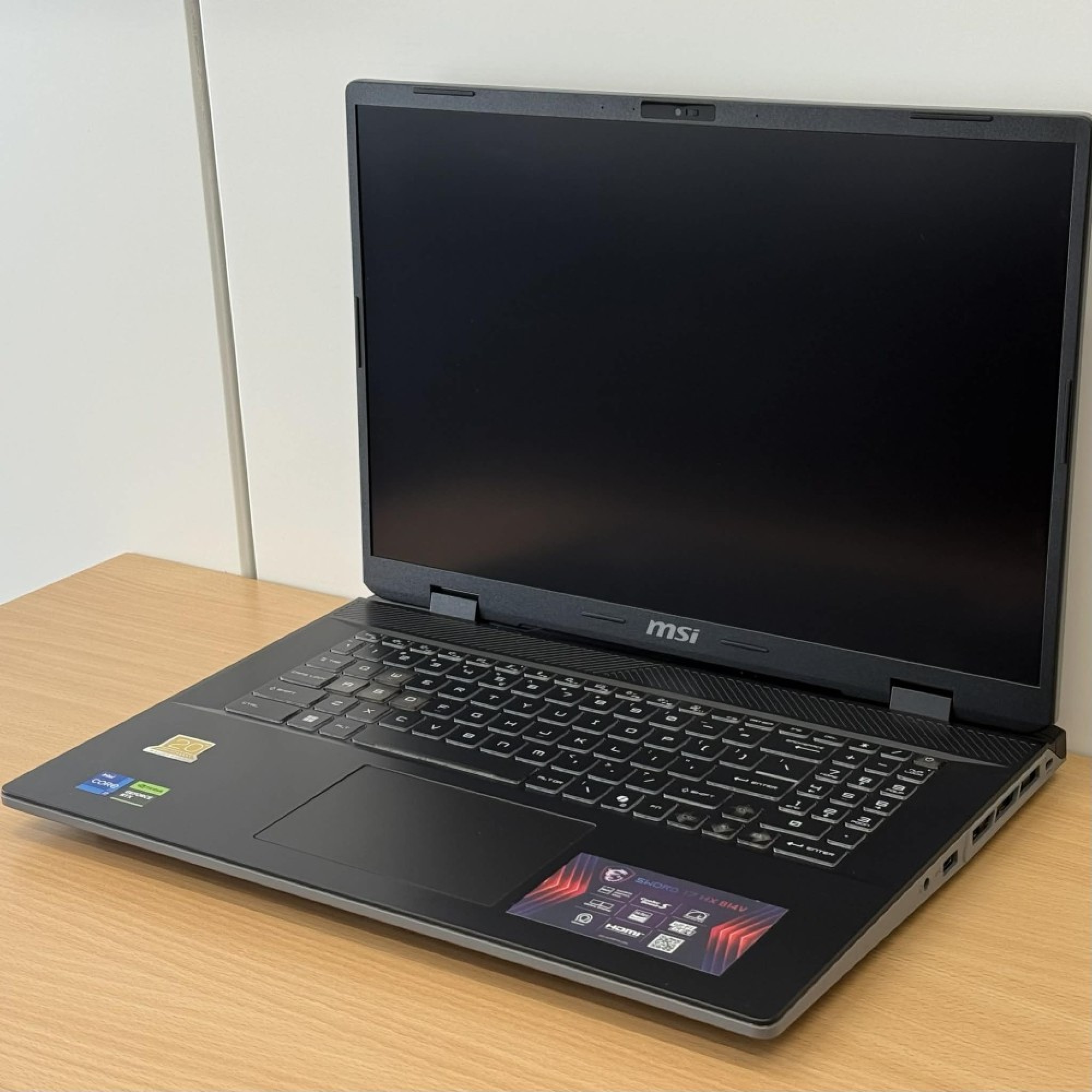 MSI Sword 17 HX B14VGKG